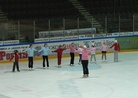 Kuvassa: muodostelmaluistelukoululaisiamme 2010